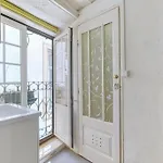 Beautiful Flat Lejlighed
